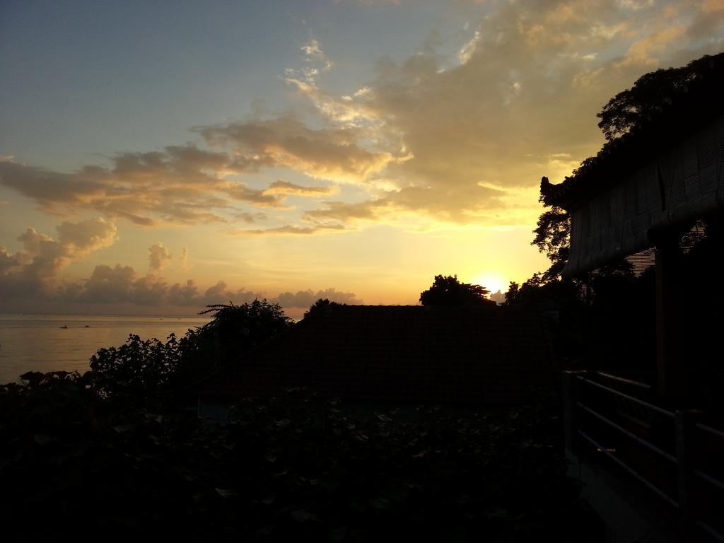 Tudes Amed (Bali)