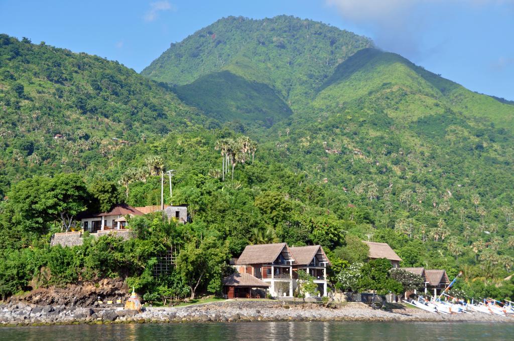 Gili Pesona Villa