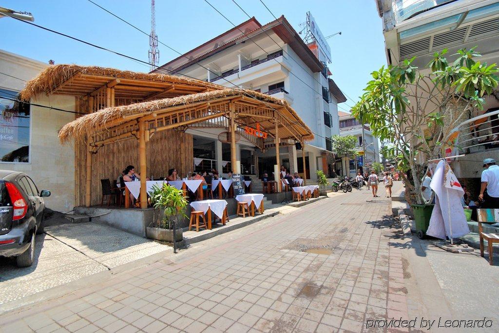 Kuta One Party Hotel 3*