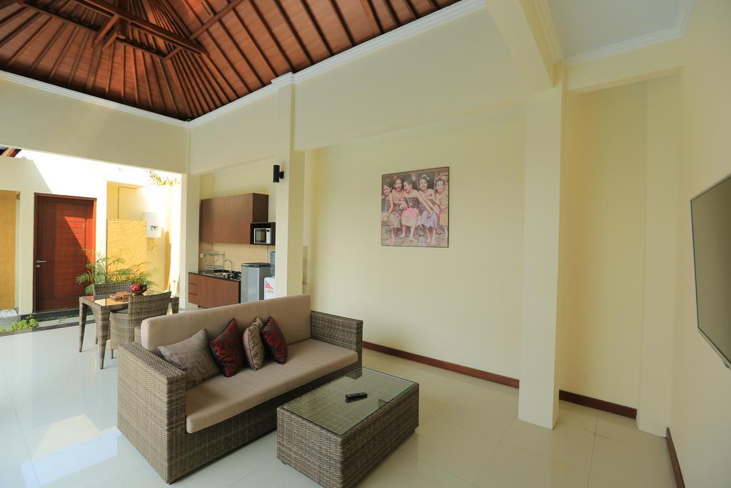 Putri Bali Seminyak (Bali)