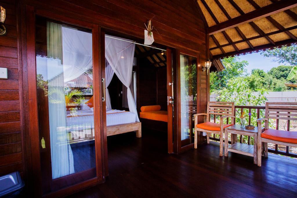 Dinatah Lembongan Villas Hotel 4*