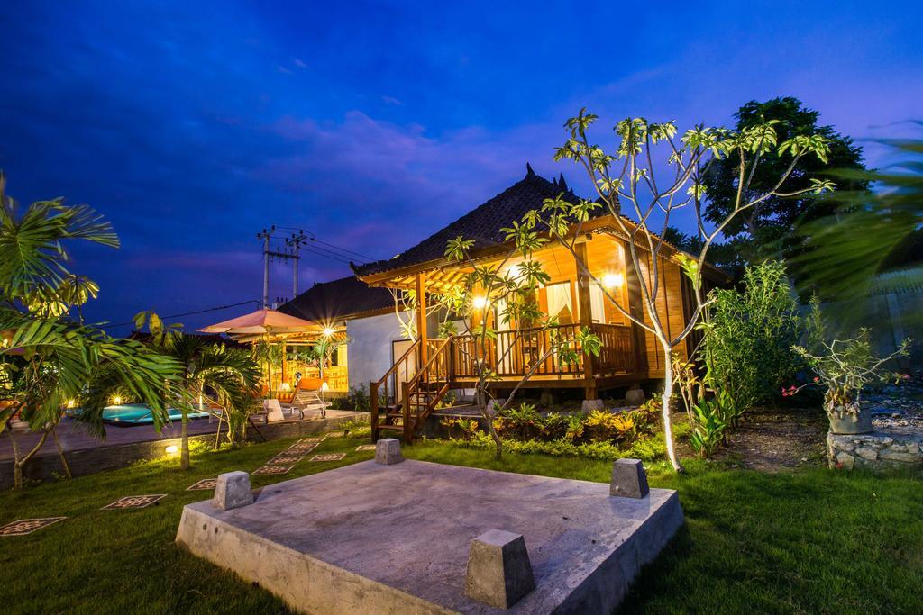 Dinatah Lembongan Villas 4*
