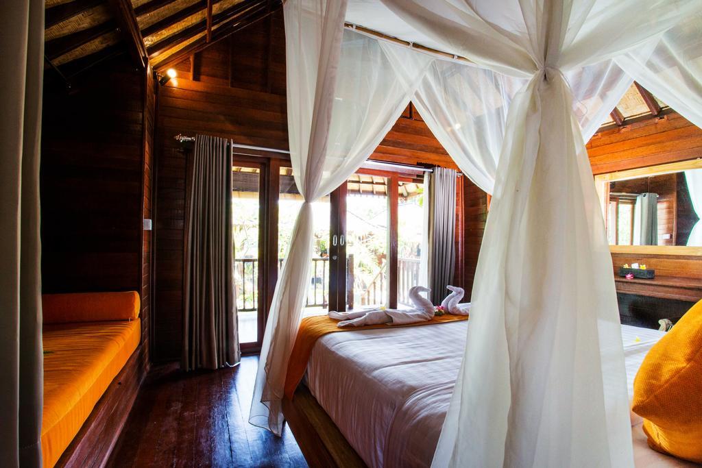 Dinatah Lembongan Villas 4*