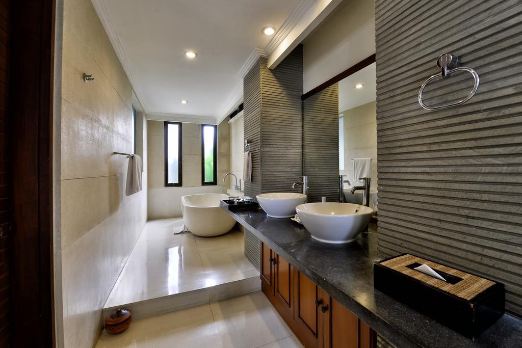The Khayangan Dreams Villa, * Seminyak (Bali)