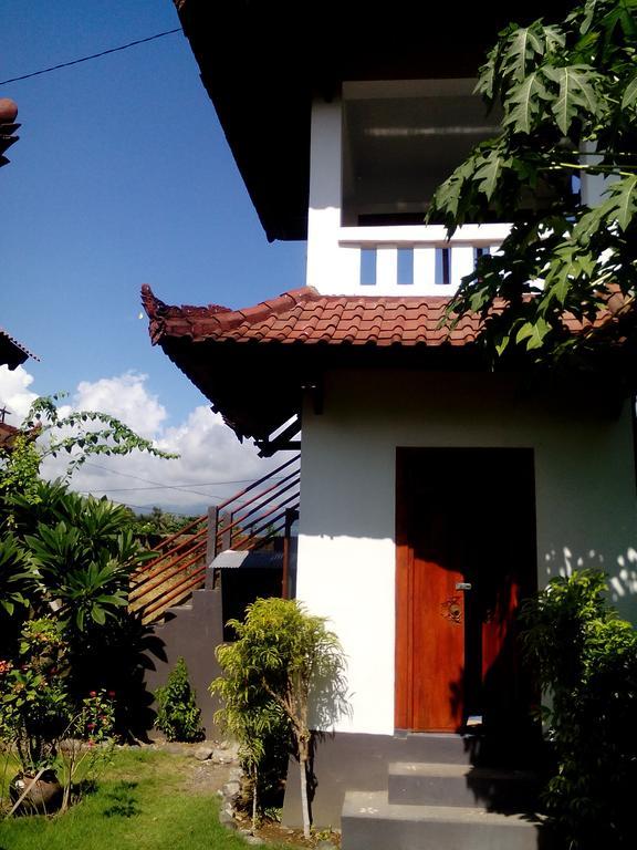 Lily Beach * Amed (Bali)
