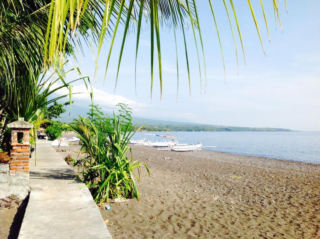 Lily Beach * Amed (Bali)