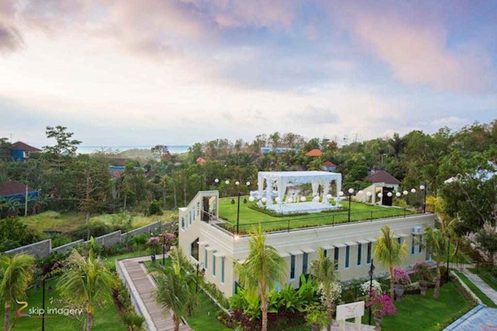 Flamingo Dewata 4*