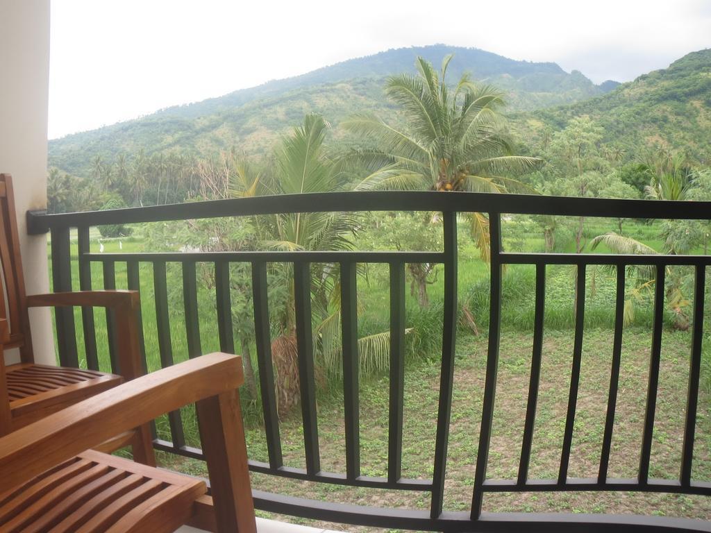 Mesari & Warung Amed (Bali)
