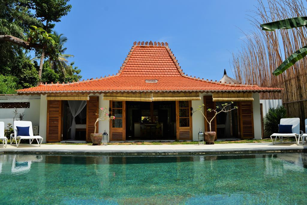 Lata Lovina (Bali)