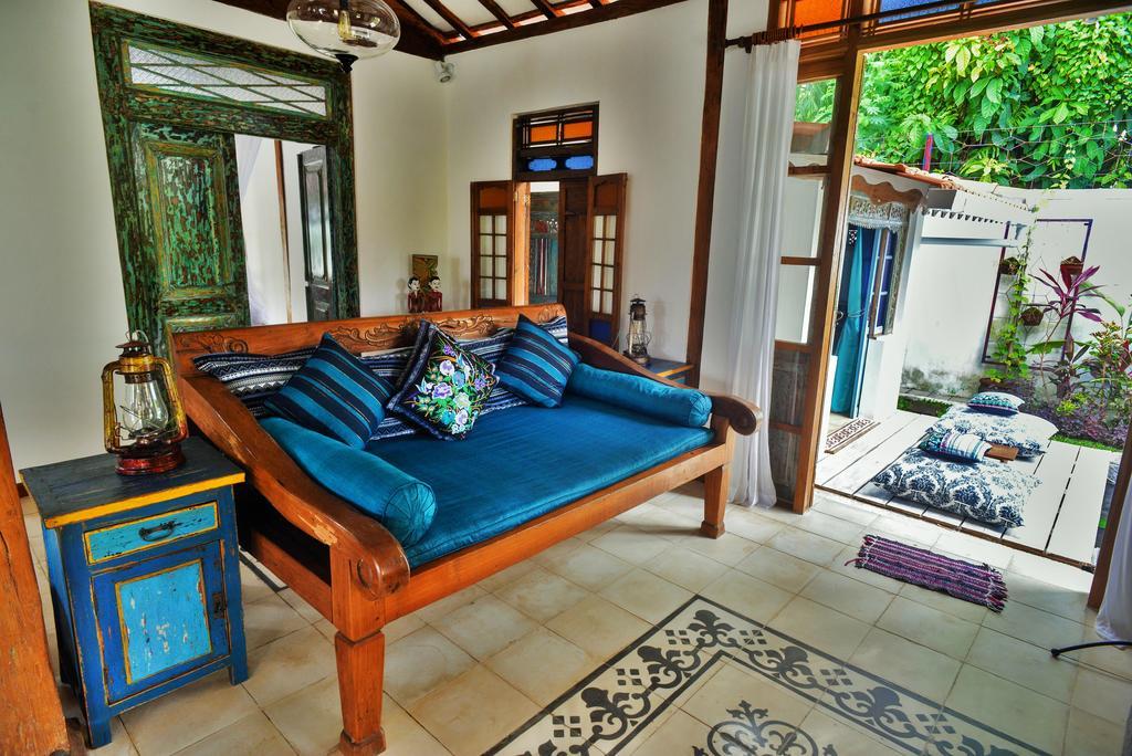 Lata Villa