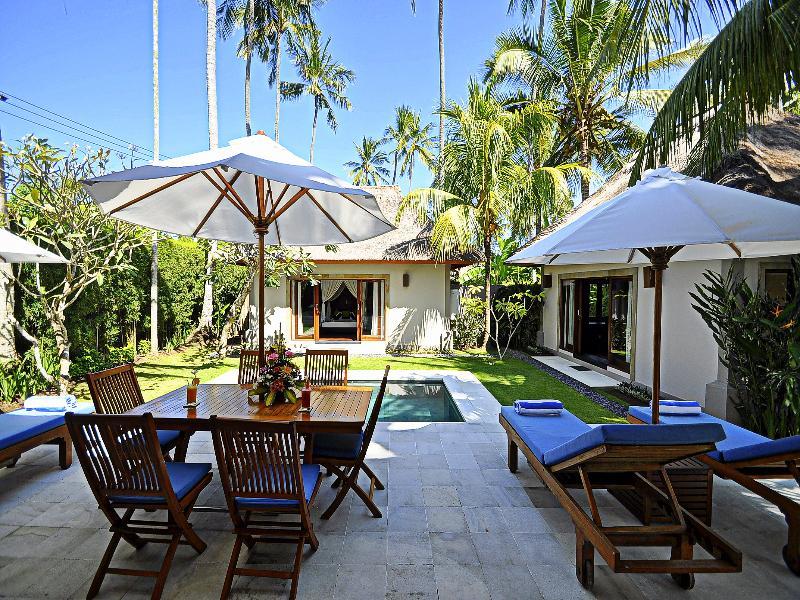 Sasoon 1, 100 Mt To Candi Dasa (Bali)