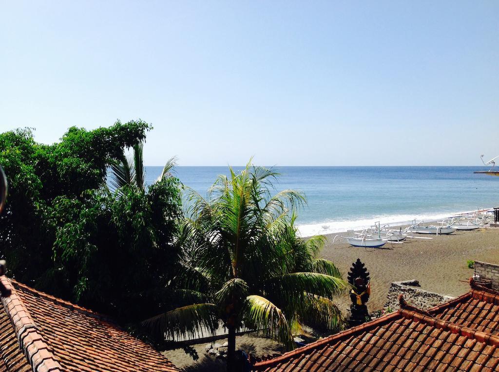 Lily Beach
