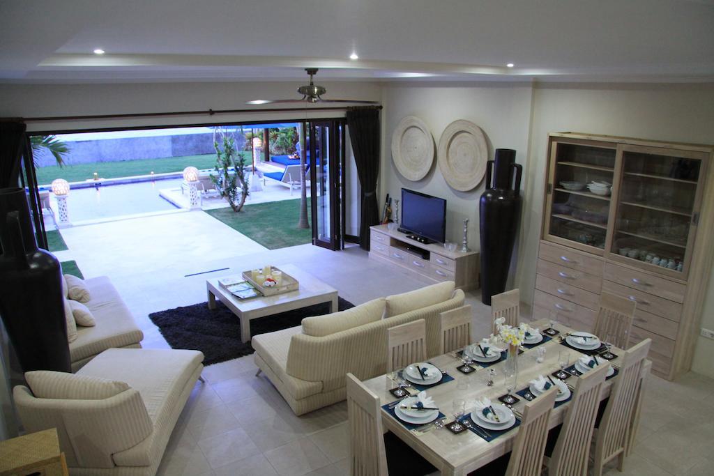 The Front - North Bali Villa Kubutambahan (Bali)