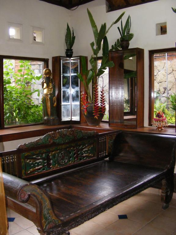 Jalan Jalan & Guest house