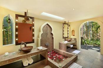 Villa Hidden Hills
