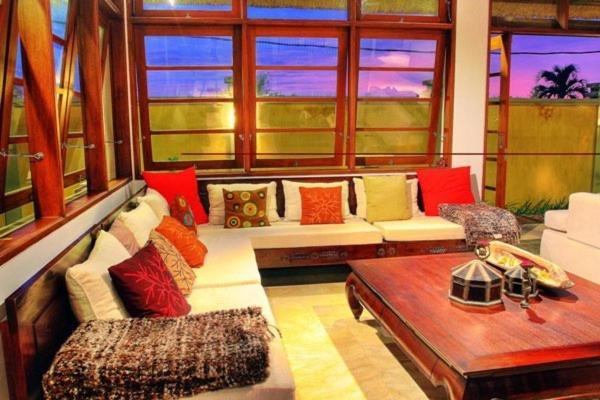 Hotel Villa Elanora Bali 4*