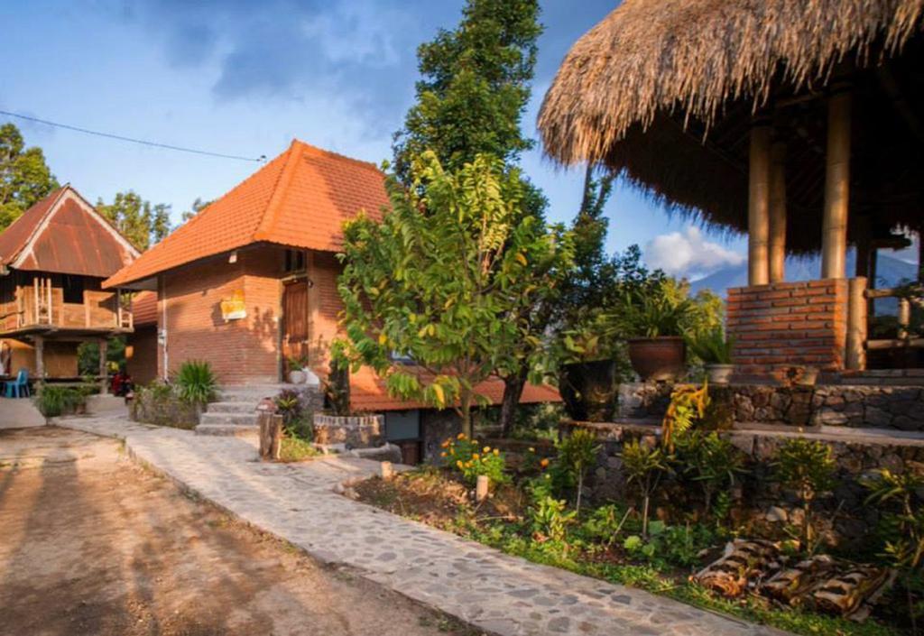 Bed & Breakfast Don Biyu Munduk (Bali)