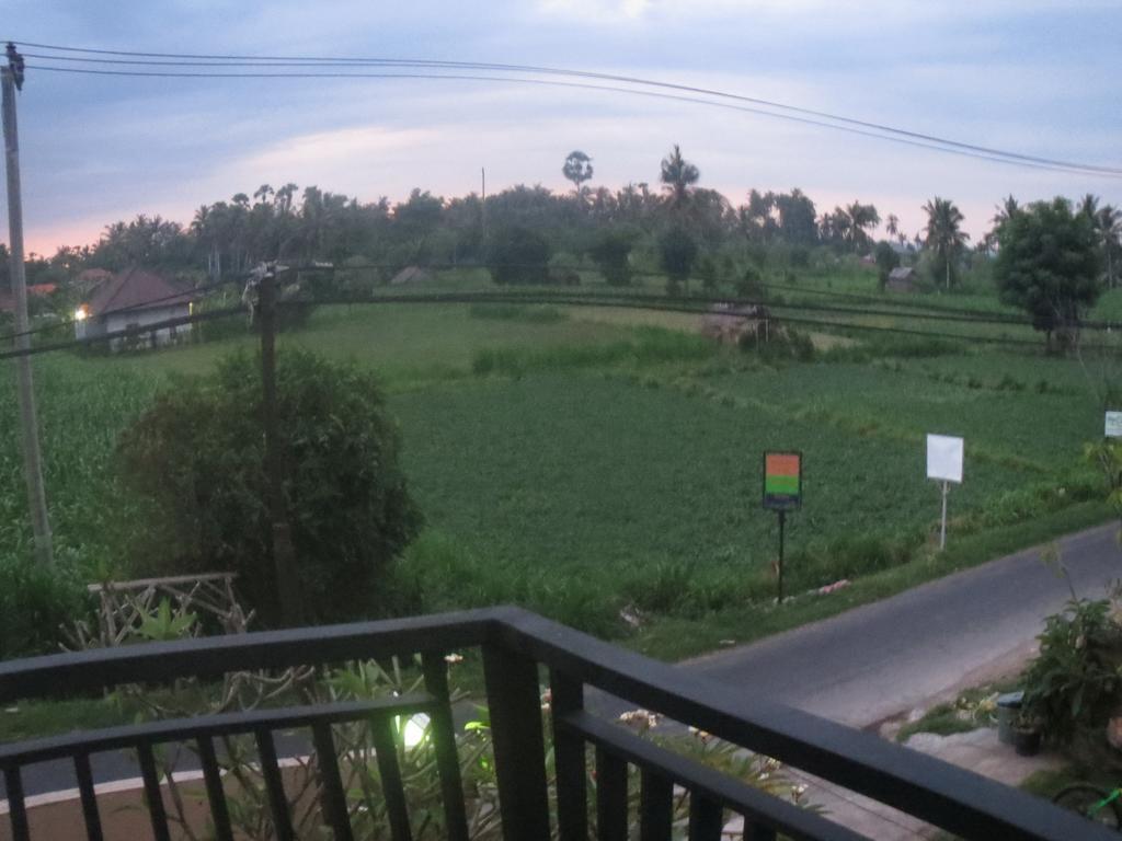 Homestay Mesari & Warung *