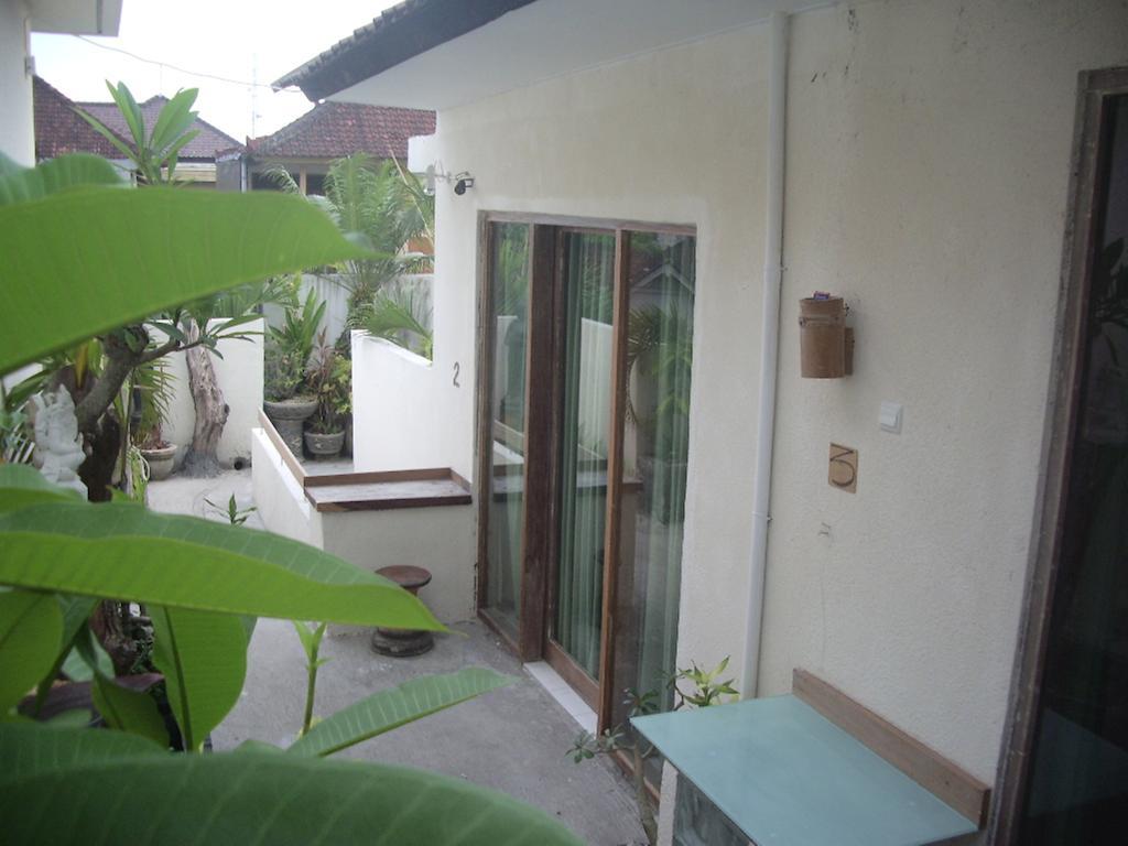 Hotel Gusti Homestay *