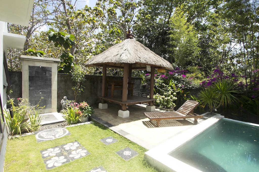 Guest house Padang Padang Surf 3*