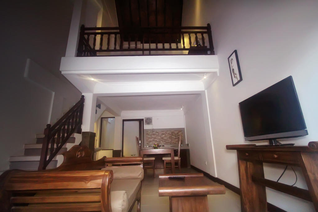 La House