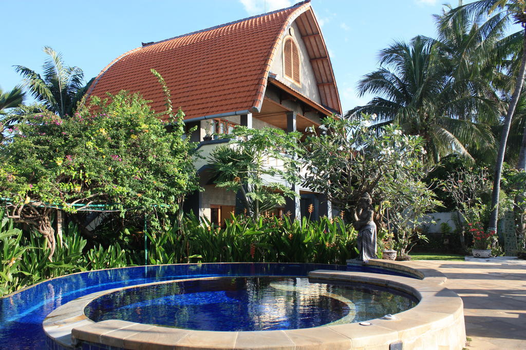 Cleopatra Beach Lovina (Bali)