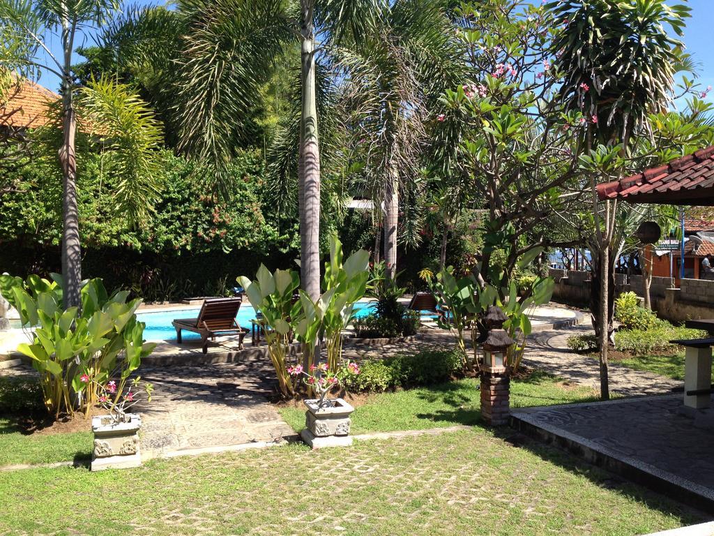 Astina Lovina (Bali)