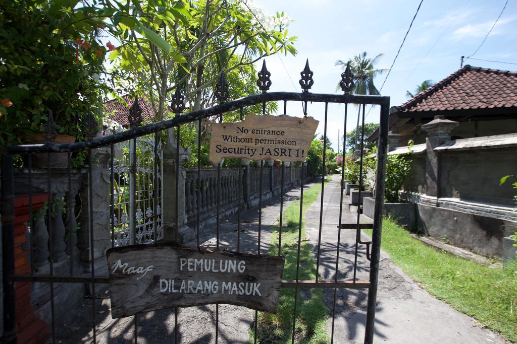 Villa Dennis