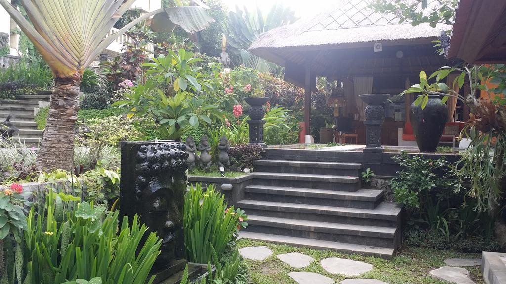 Villa Nirvana