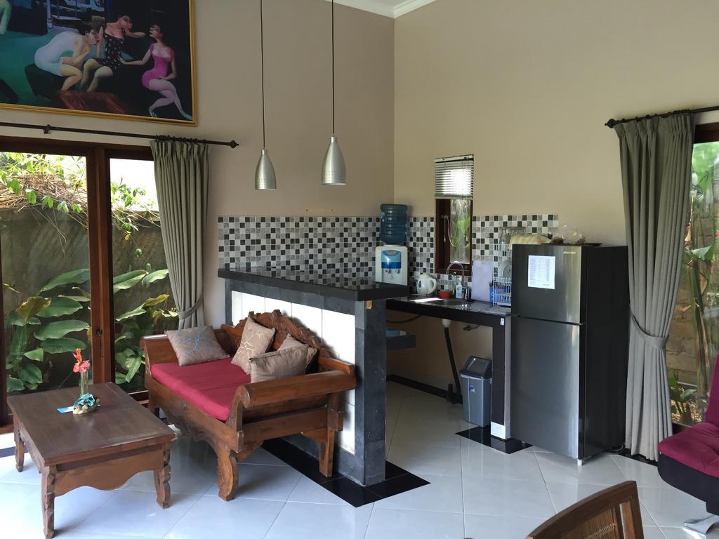 Villa Ratna *