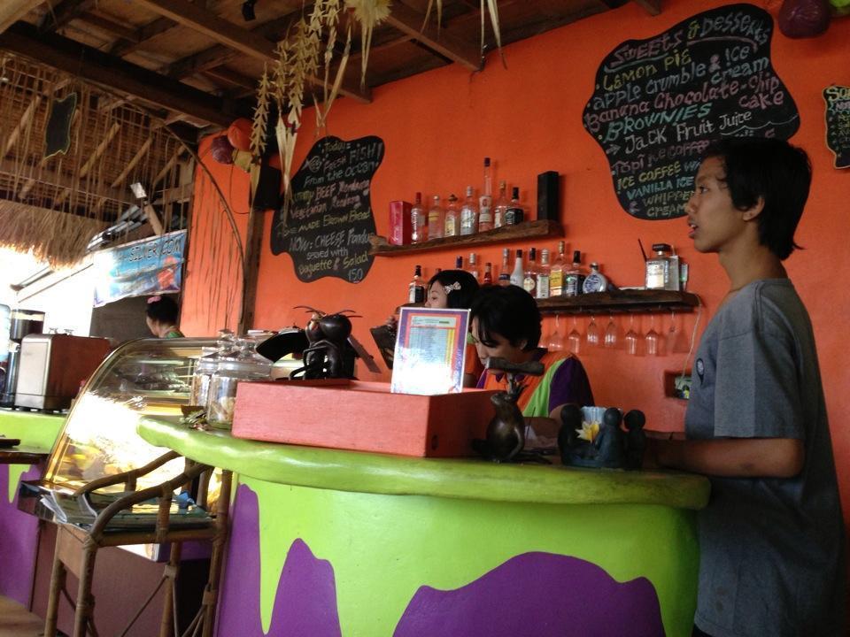 Penginapan Topi Padangbai (Bali)