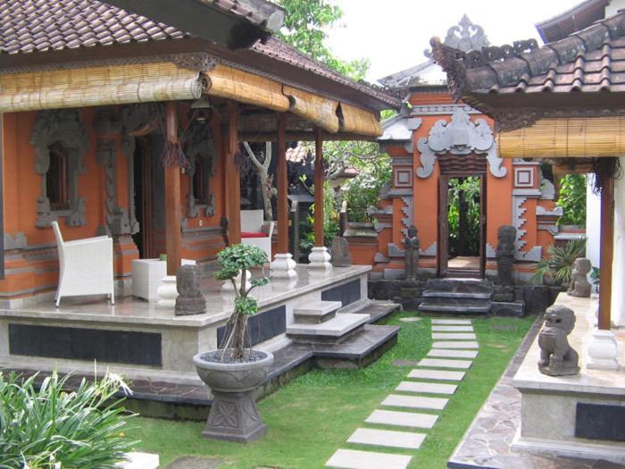 Puri Ayu Holiday park 3*