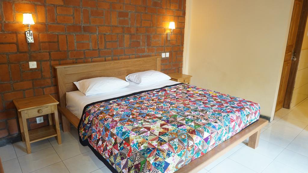 Homestay Biorock & Dive Center