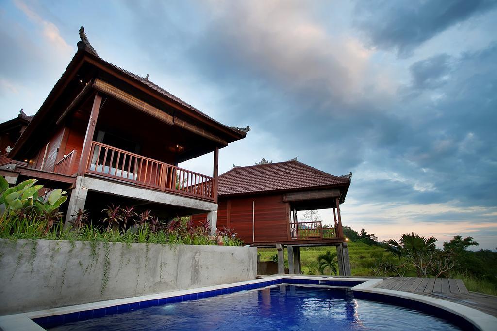 Villa Barong *