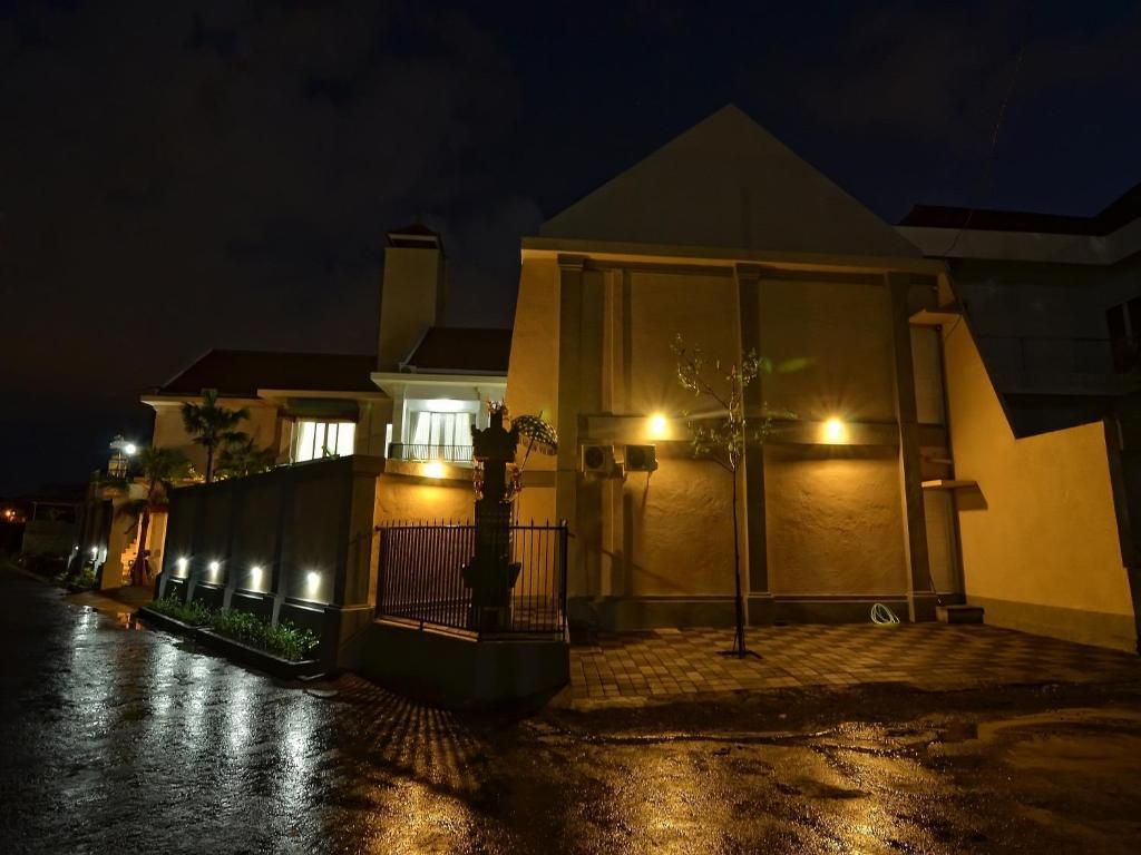 Griya Sunset Kuta Guest house 3*