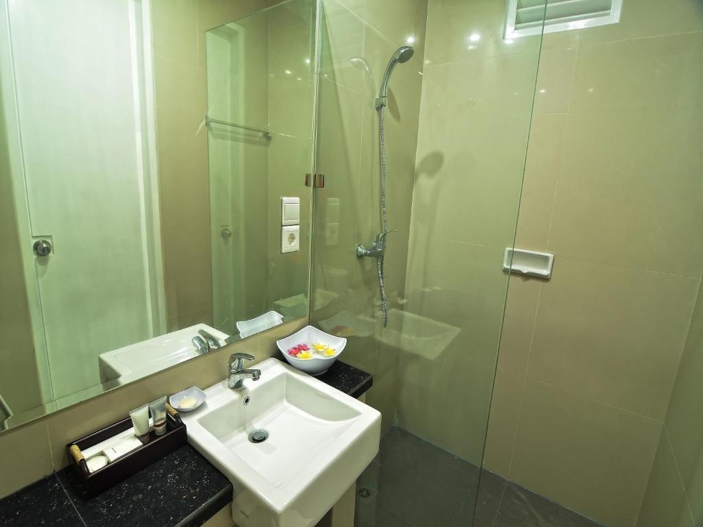Griya Sunset Kuta Guest house