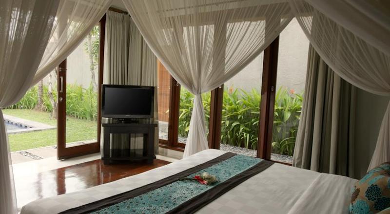 Jerami & Seminyak (Bali)