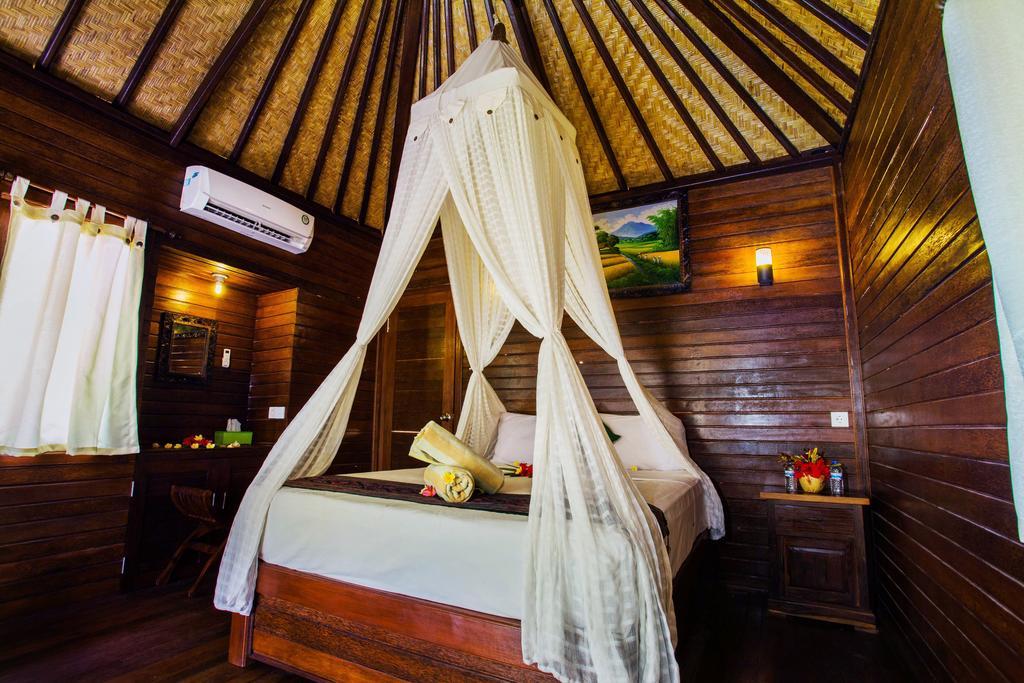 Holiday park Secret Point Huts 3*