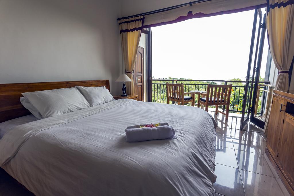 Homestay Waroeng Surya