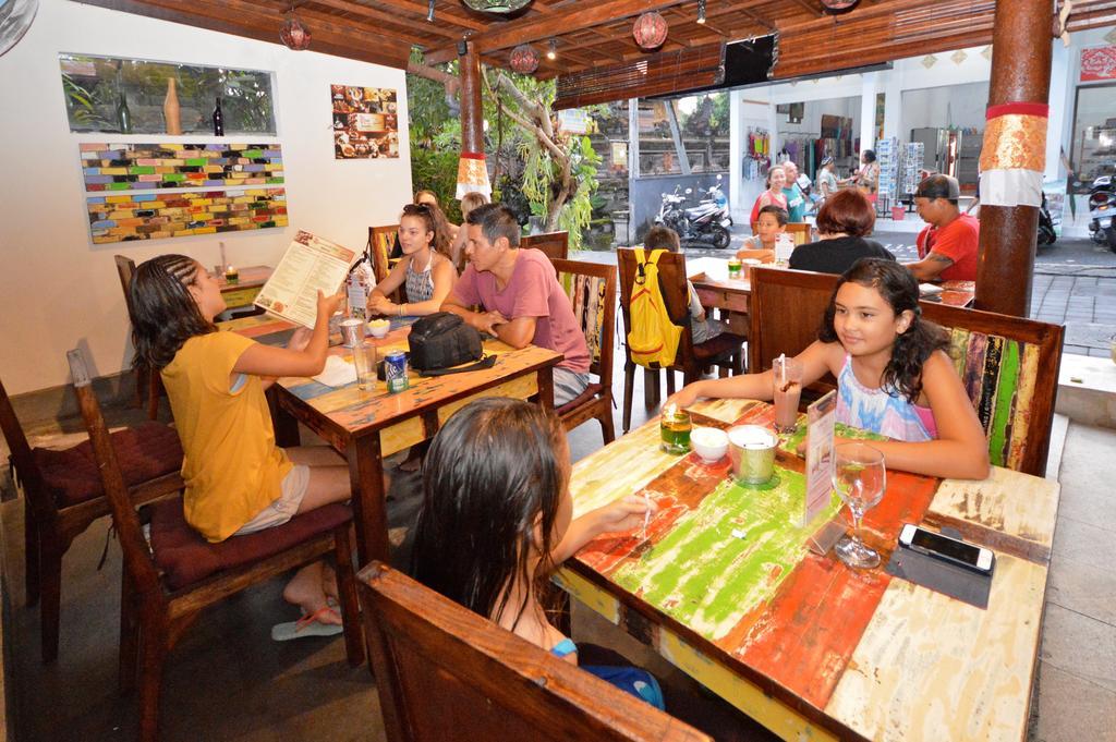 Bed & Breakfast Sama's And Ubud (Bali)