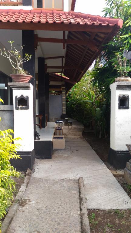 Homestay Santa Fe & Warong Amed (Bali)