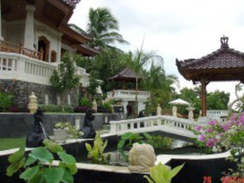 Gunung Paradis Retreat