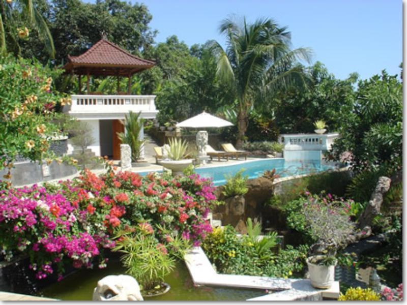 Villa Gunung Paradis Retreat *