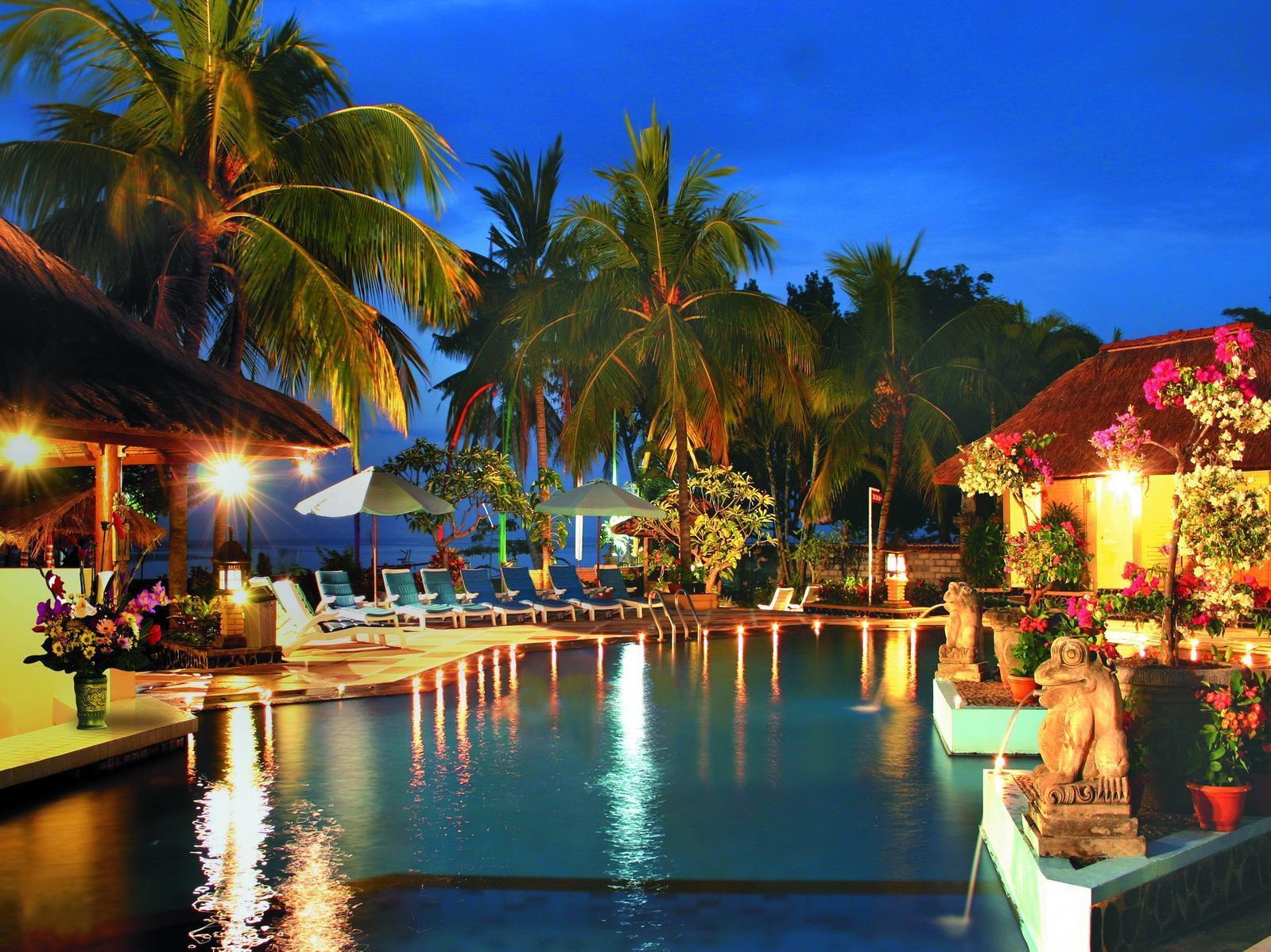Hotel Aneka & 3*