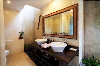 Guest house Surya Shanti Sidemen 4*