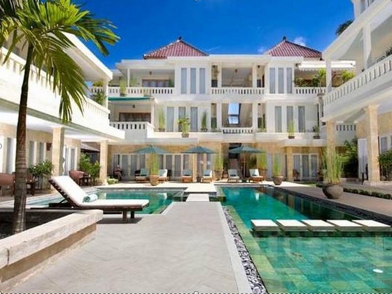 Hotel Bali Court & 3*
