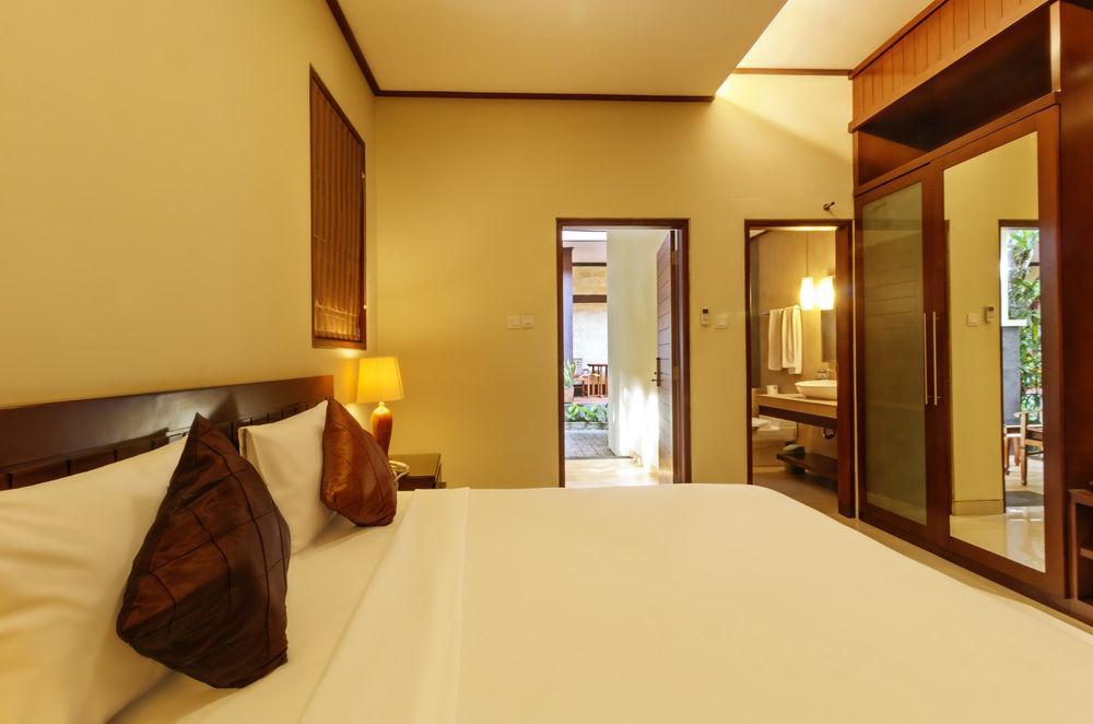 Hotel Yulia Kuta