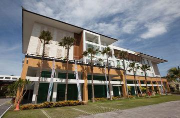 Hotel Bintang Kuta 4*
