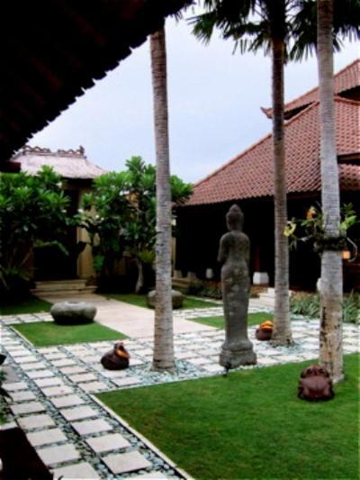 Villa Kampung Kecil Seminyak BALI