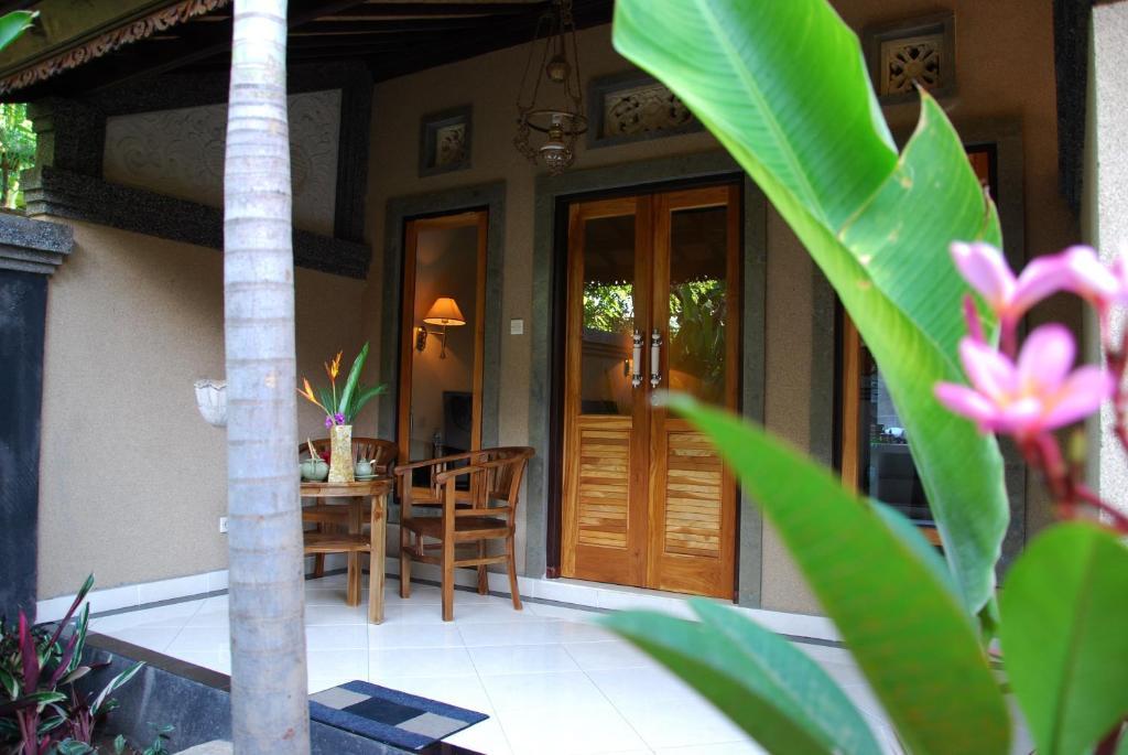 Trijaya Guest house 2*